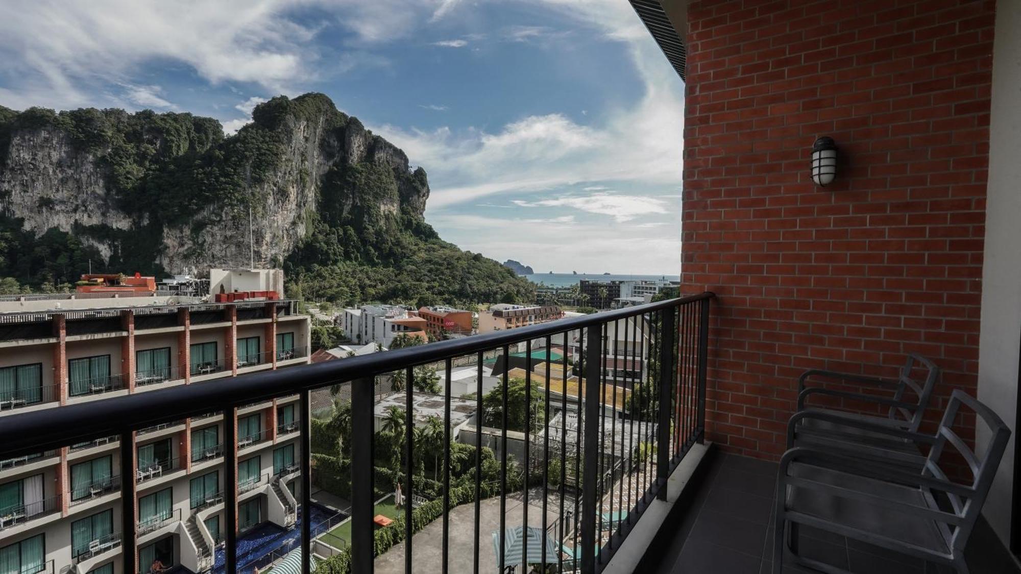 Deluxe Double or Twin Room Cliff View,1743052523:JPEG